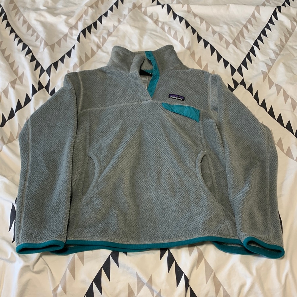 Grey and teal Patagonia fleece